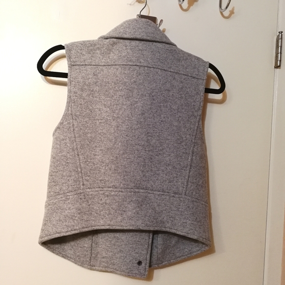 Club Monaco Wool Vest - Picture 4 of 5